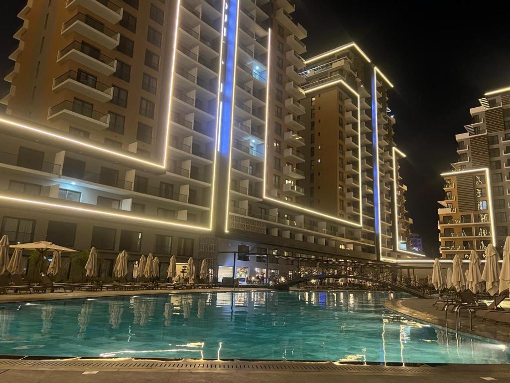 Riverside 38 m² Studio Apartment | Resale