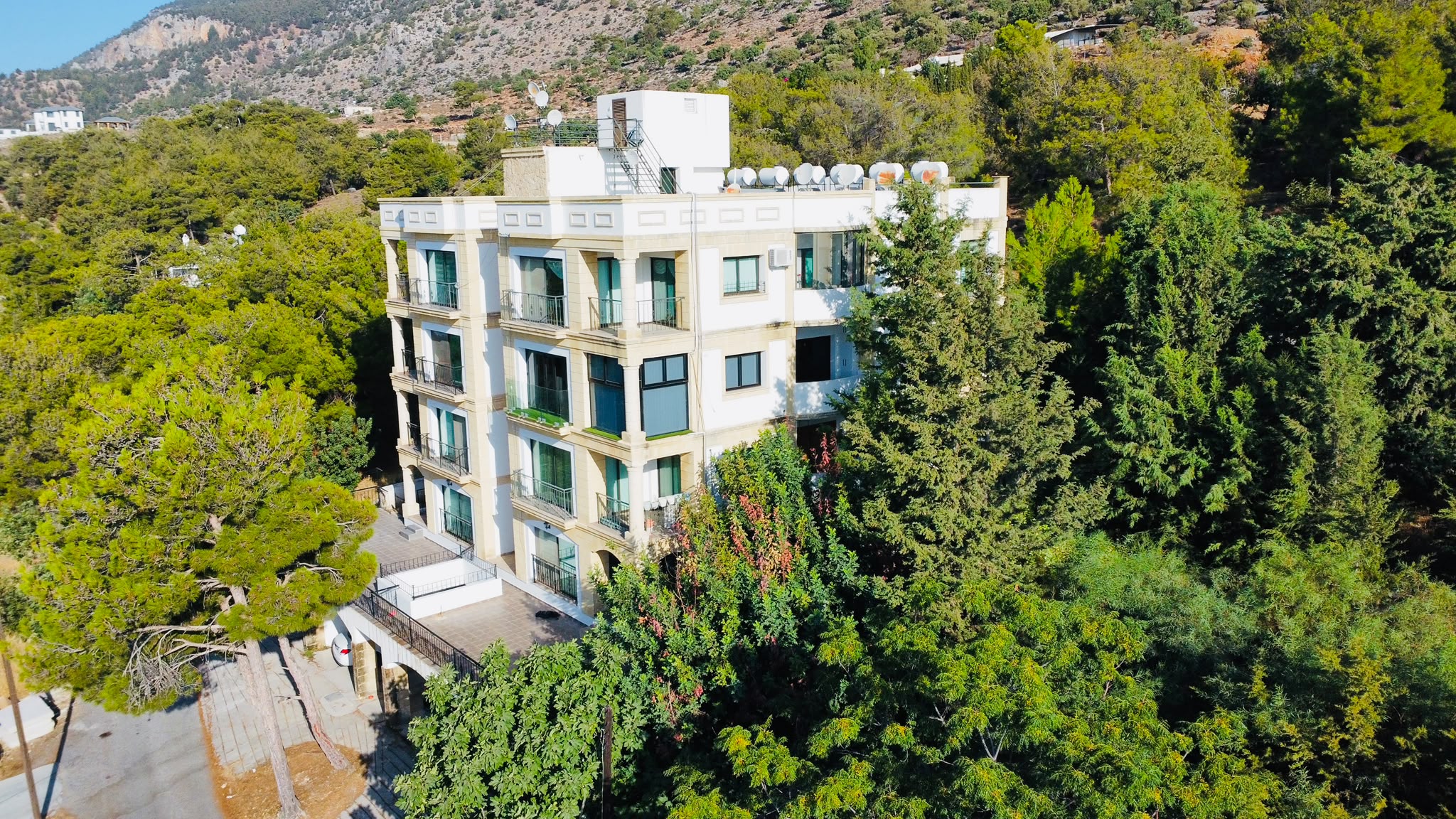 3-Bedroom Apartment for Sale in Ağırdağ, Kyrenia | 160 m²